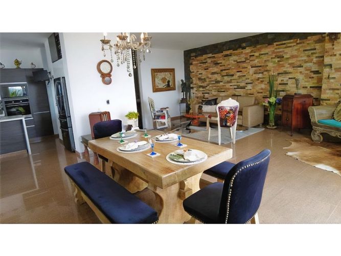 Casa de 4 alcobas en venta en Las Palmas, Medellín, 450 m² · foto 5 de 15