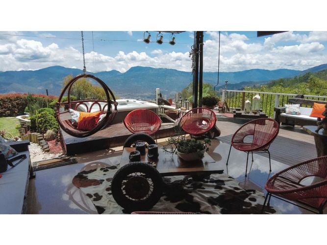 Casa de 4 alcobas en venta en Las Palmas, Medellín, 450 m² · foto 7 de 15
