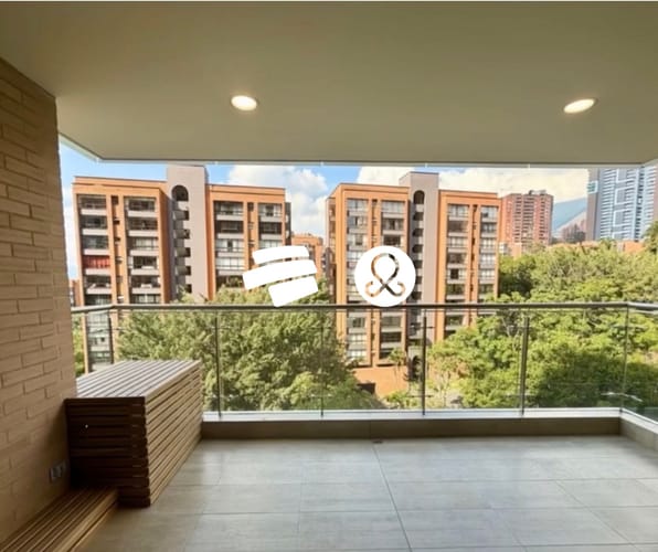 Apartamento de 2 alcobas en venta en Los Balsos, Medellín, 106 m² · foto 5 de 22