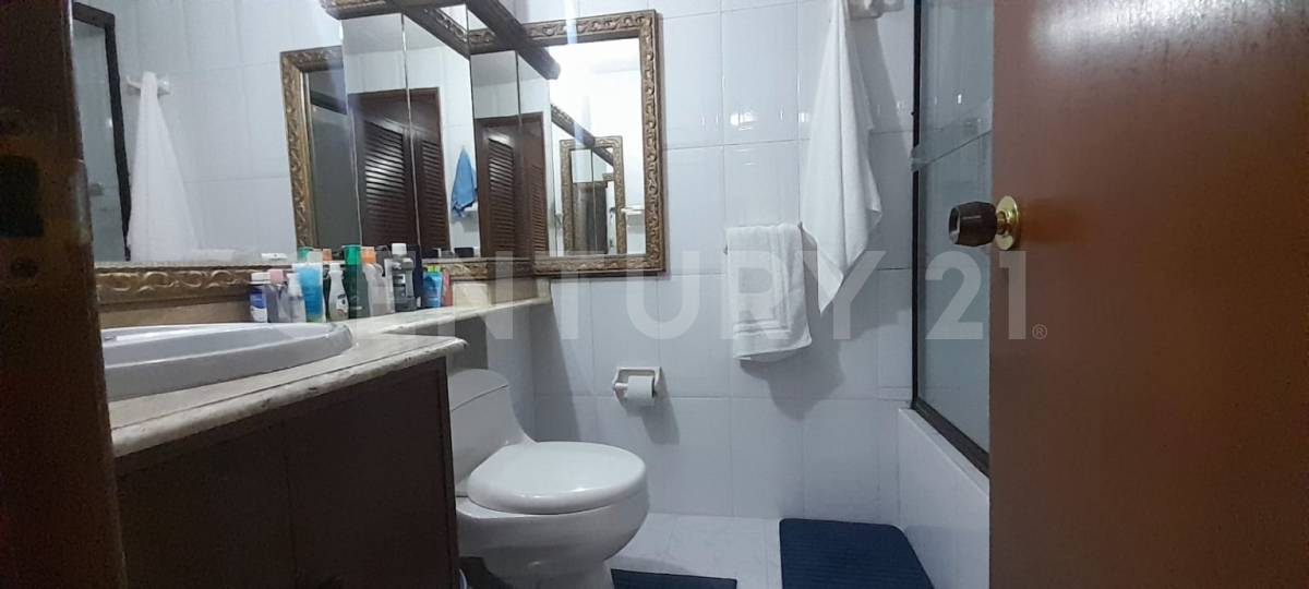Apartamento en venta en San Patricio, Bogotá · foto 9 de 12