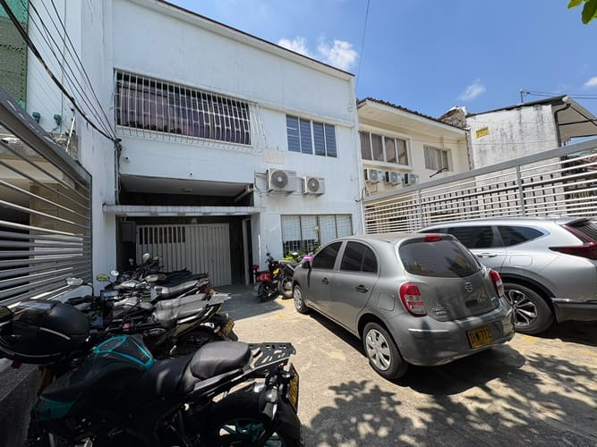 Casa de 5 alcobas en venta en San Fernando Nuevo, Cali · foto 5 de 24