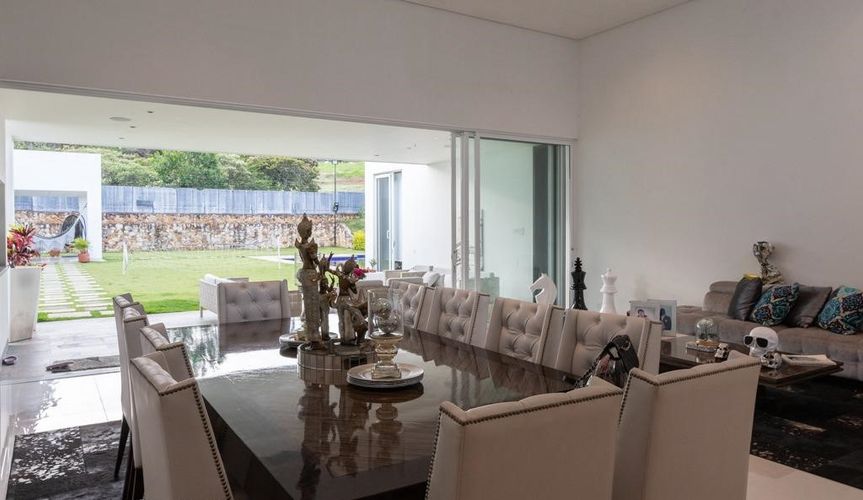 Casa de 6 alcobas en venta en Ciudad Jardin, Cali, 577 m² · foto 5 de 24