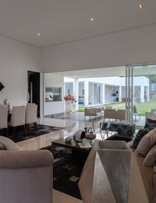 Casa de 6 alcobas en venta en Ciudad Jardin, Cali, 577 m² · foto 9 de 24