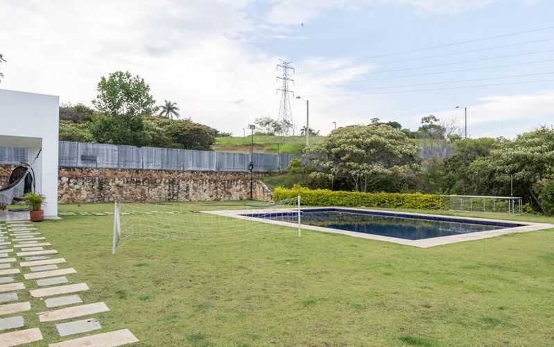 Casa de 6 alcobas en venta en Ciudad Jardin, Cali, 577 m² · foto 18 de 24