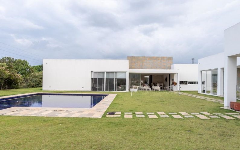 Casa de 6 alcobas en venta en Ciudad Jardin, Cali, 577 m² · foto 19 de 24