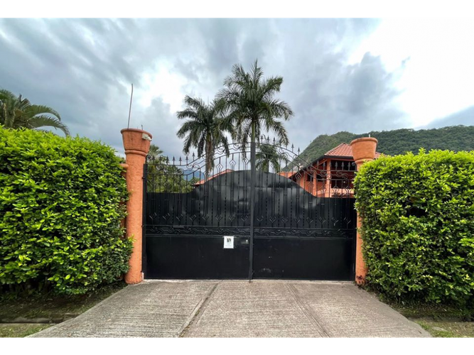 Casa de 6 alcobas en venta en 20 De Julio, Villavicencio · foto 6 de 24