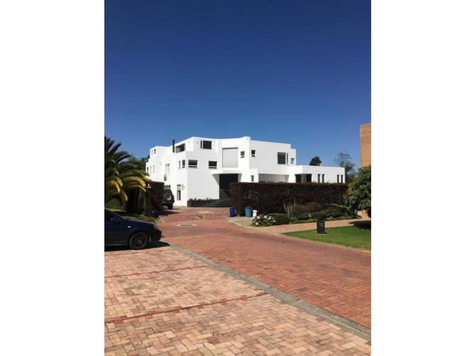 Casa de 4 alcobas en venta en San Simón, Bogotá, 550 m² · foto 21 de 22