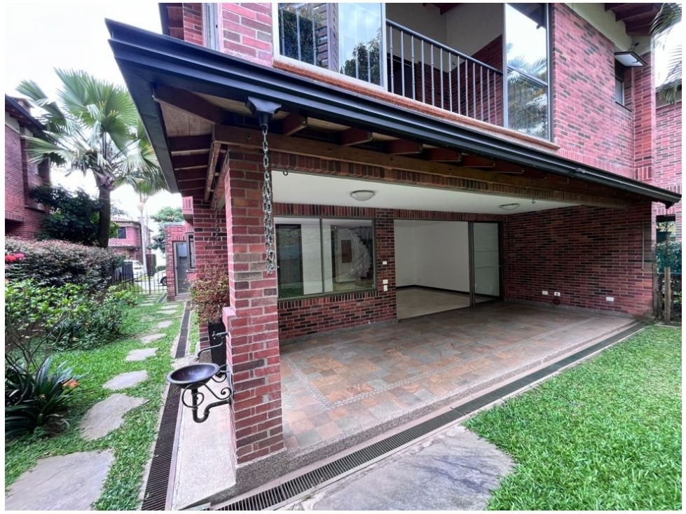 3BR House in El Poblado (240 m²) for Sale