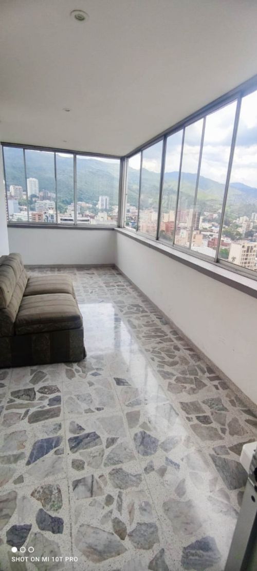 Apartamento de 5 alcobas en venta en Las Americas, Cali, 270 m² · foto 13 de 18