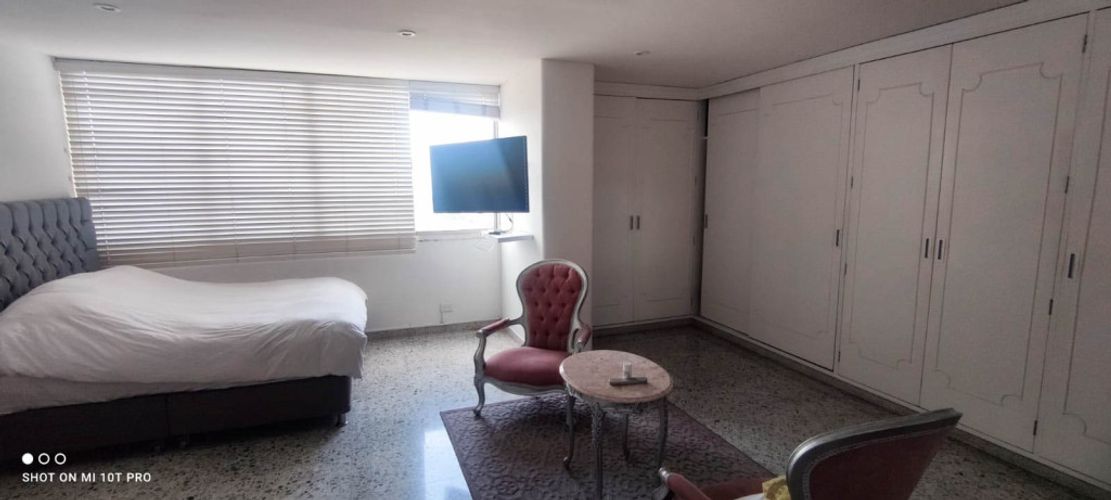 Apartamento de 5 alcobas en venta en Las Americas, Cali, 270 m² · foto 16 de 18