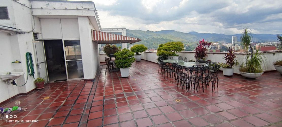 Apartamento de 5 alcobas en venta en Las Americas, Cali, 270 m² · foto 17 de 18