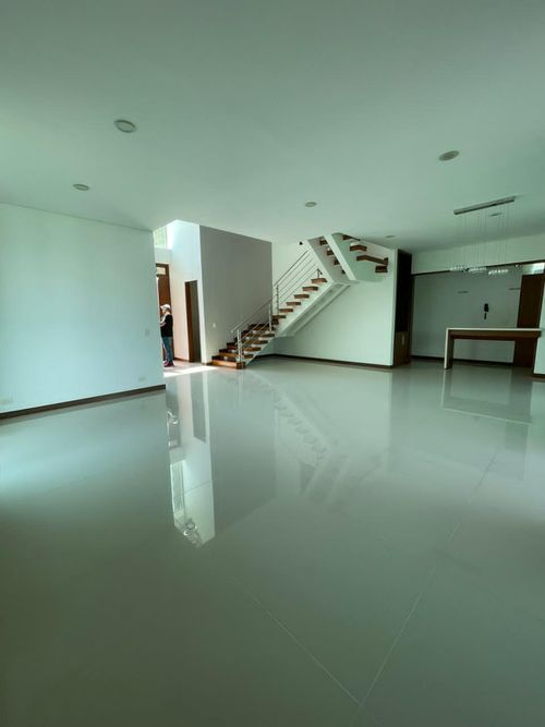 Casa de 6 alcobas en venta en Ciudad Jardin, Cali, 400 m² · foto 6 de 22