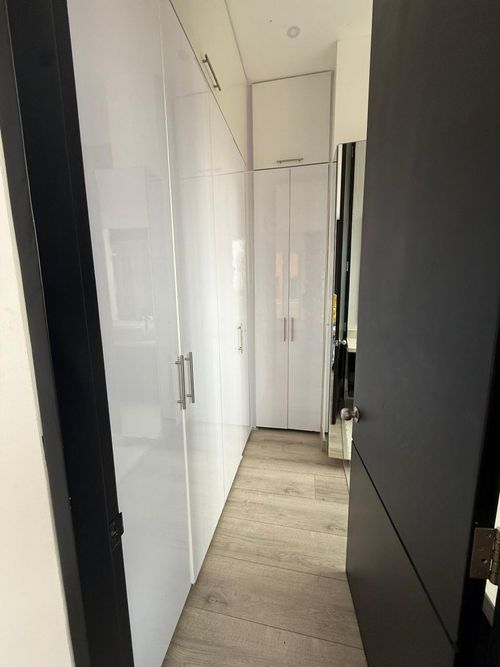 Apartamento de 1 alcoba en venta en Los Rosales, Bogotá, 81 m² · foto 10 de 17