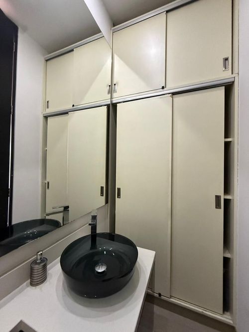 Apartamento de 1 alcoba en venta en Los Rosales, Bogotá, 81 m² · foto 16 de 17