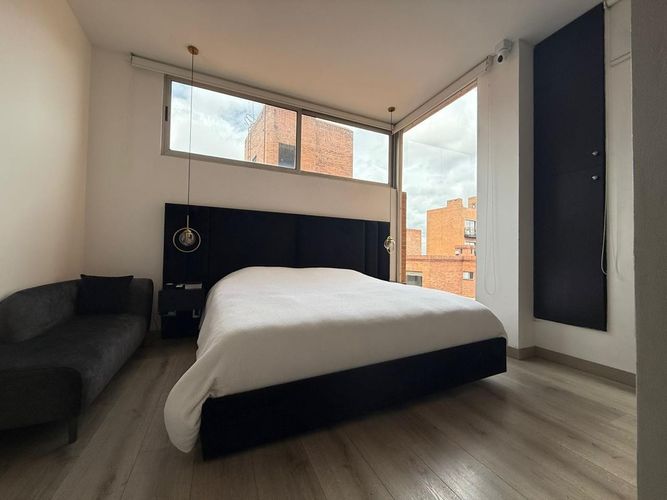 Apartamento de 1 alcoba en venta en Los Rosales, Bogotá, 81 m² · foto 13 de 17