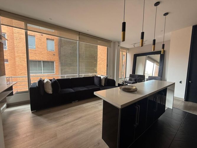 Apartamento de 1 alcoba en venta en Los Rosales, Bogotá, 81 m² · foto 5 de 17