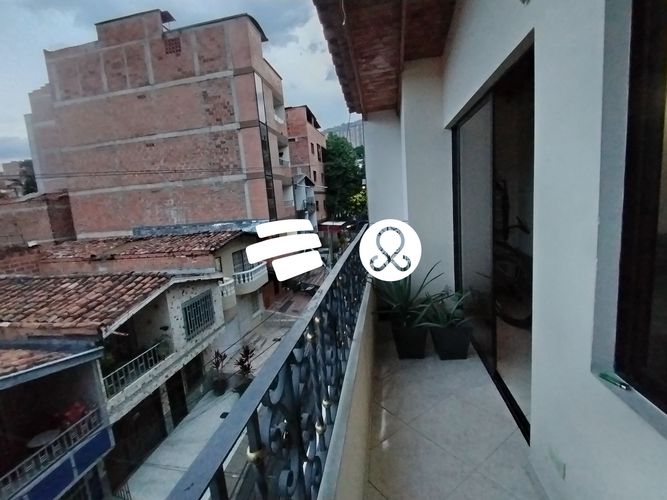 Apartamento de 4 alcobas en venta en Cabañas, Bello · foto 6 de 14
