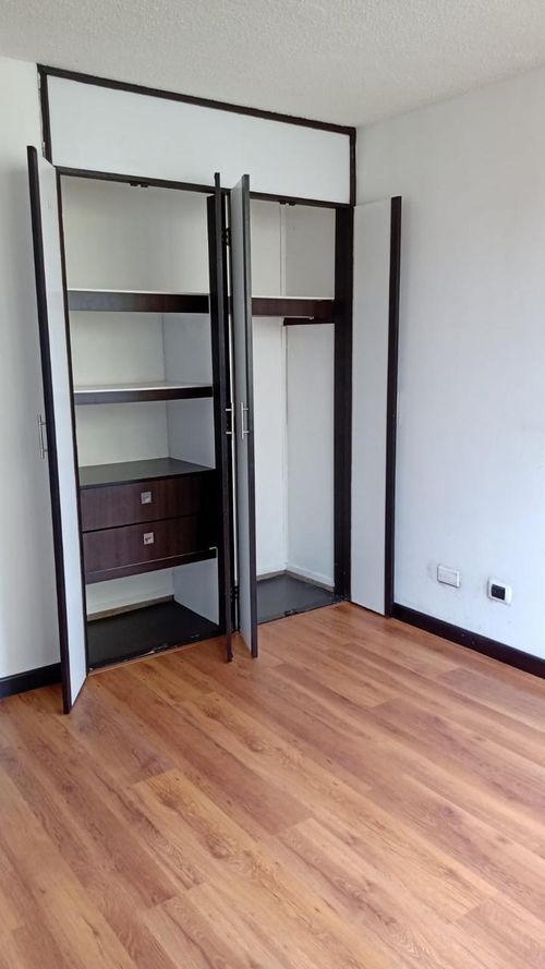 Apartamento de 3 alcobas en venta en Bolivia, Bogotá, 89 m² · foto 9 de 10