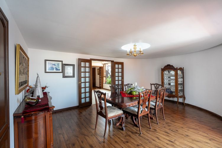 Apartamento de 4 alcobas en venta en Santa Barbara, Bogotá, 361 m² · foto 7 de 24