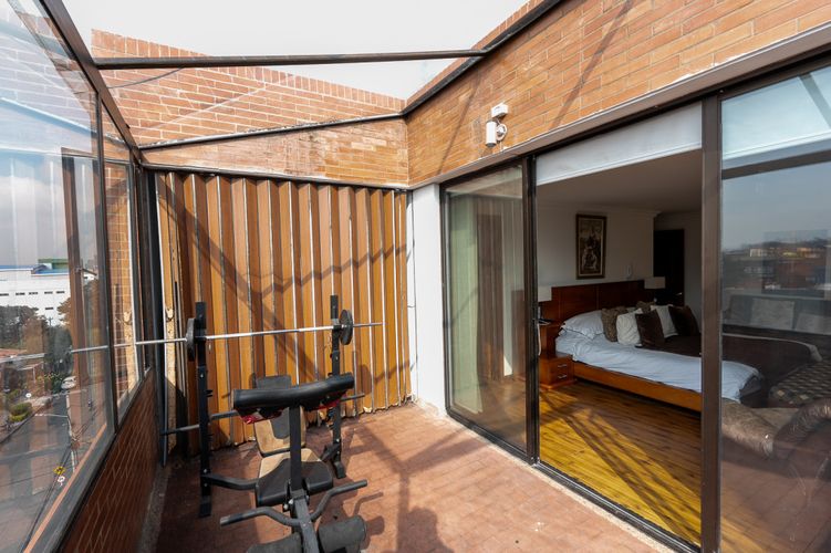 Apartamento de 4 alcobas en venta en Santa Barbara, Bogotá, 361 m² · foto 14 de 24