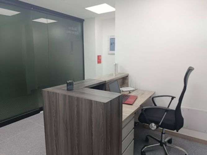 Consultorio en arriendo en San Diego, Medellín, 76 m² · foto 2 de 6
