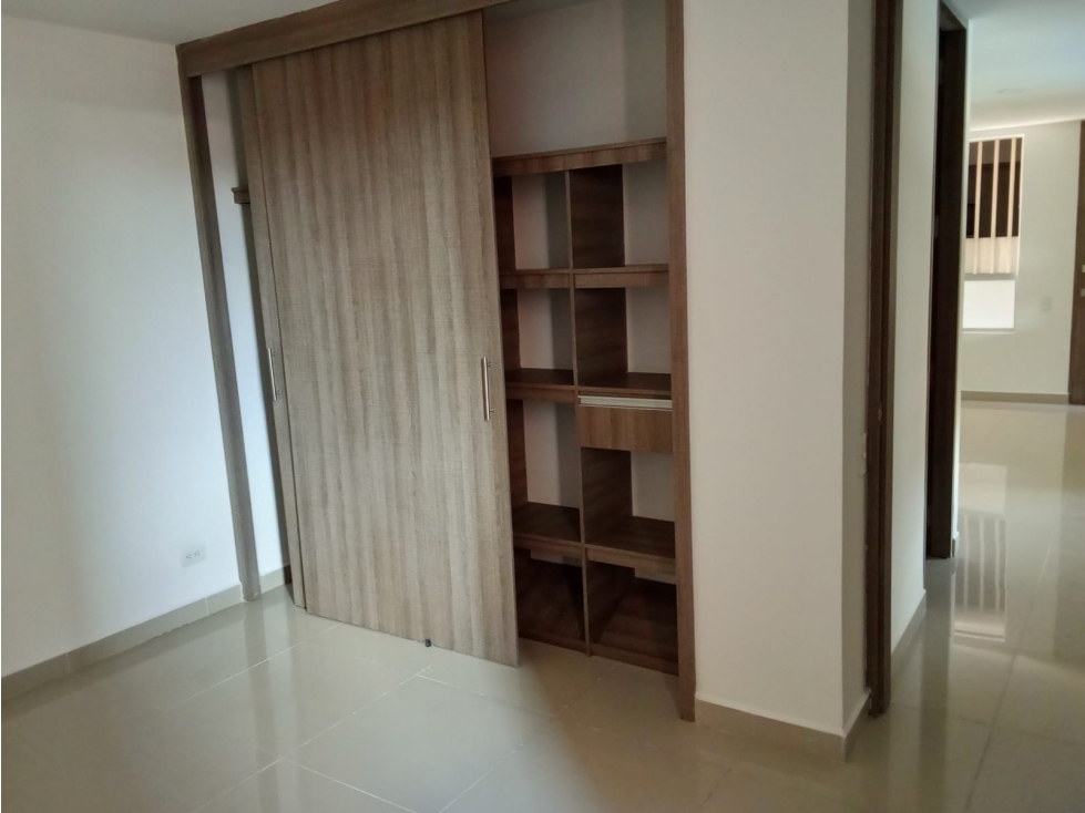 Apartamento en arriendo en Laureles, Medellín · foto 5 de 24