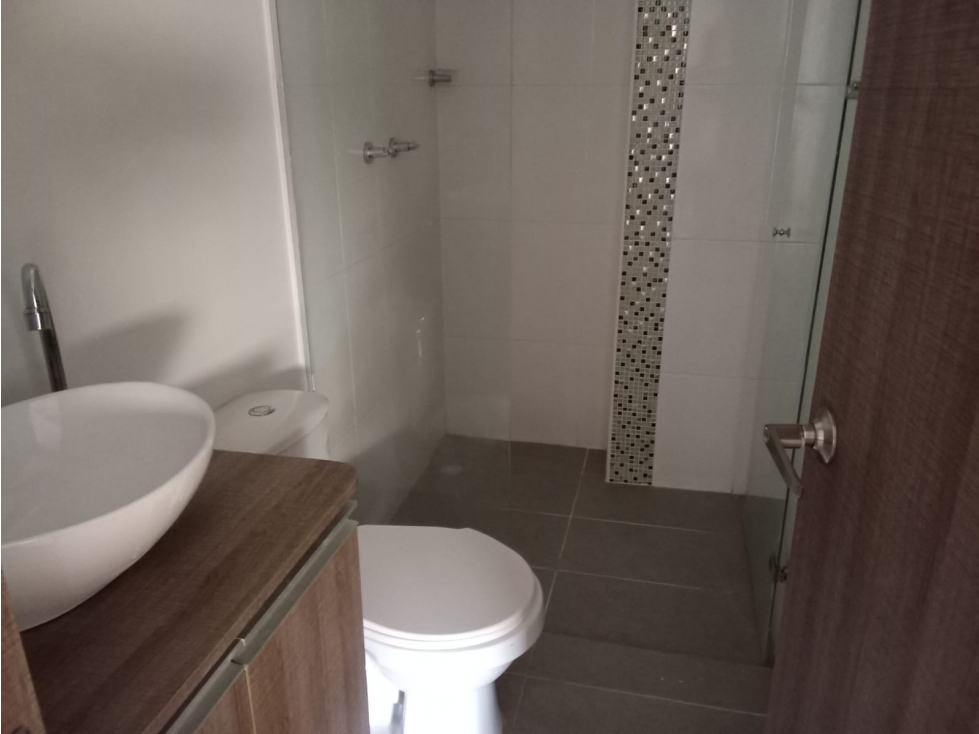 Apartamento en arriendo en Laureles, Medellín · foto 7 de 24