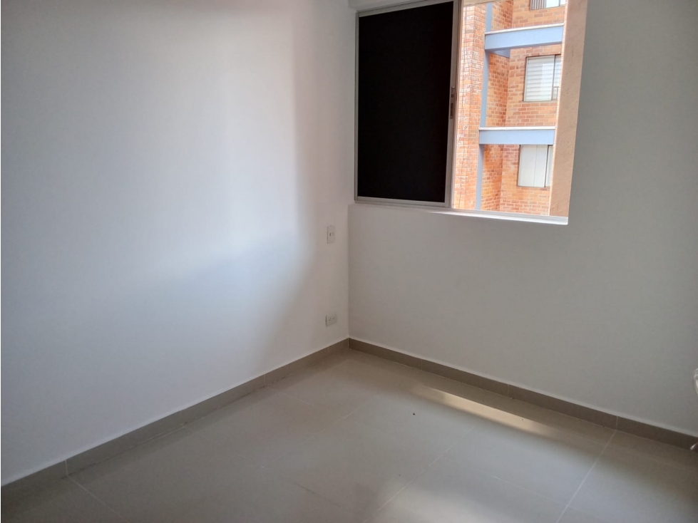 Apartamento en arriendo en Laureles, Medellín · foto 8 de 24