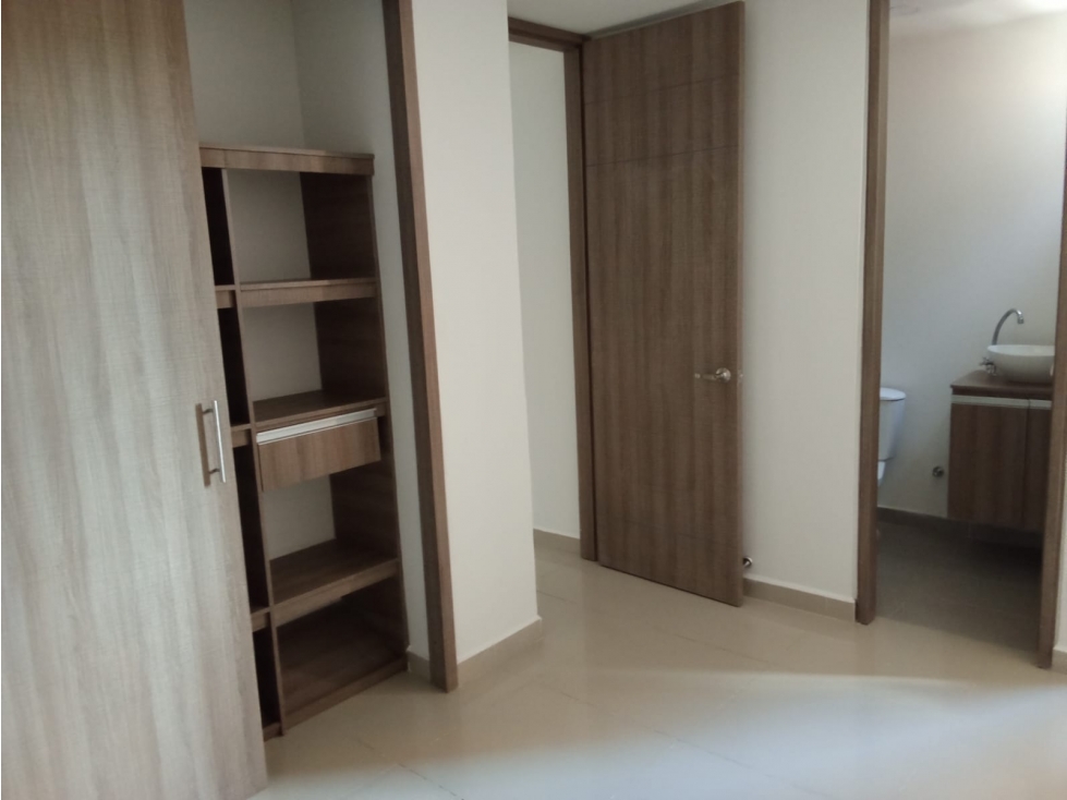Apartamento en arriendo en Laureles, Medellín · foto 13 de 24