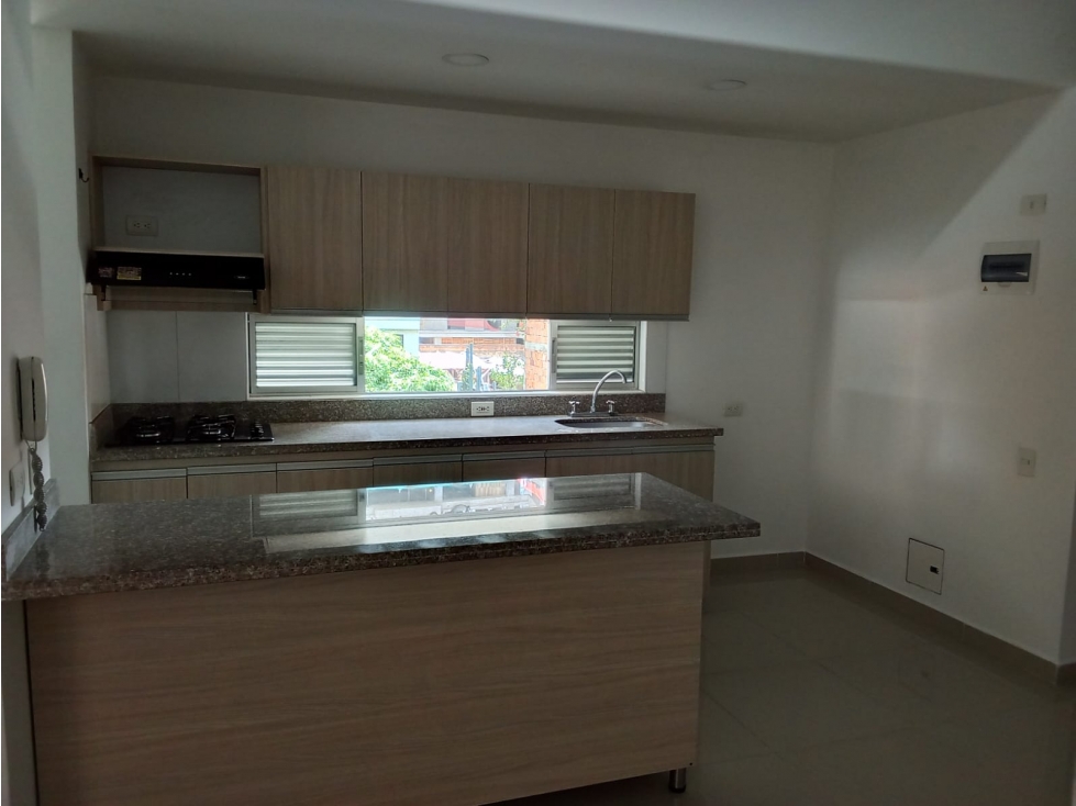 Apartamento en arriendo en Laureles, Medellín · foto 15 de 24