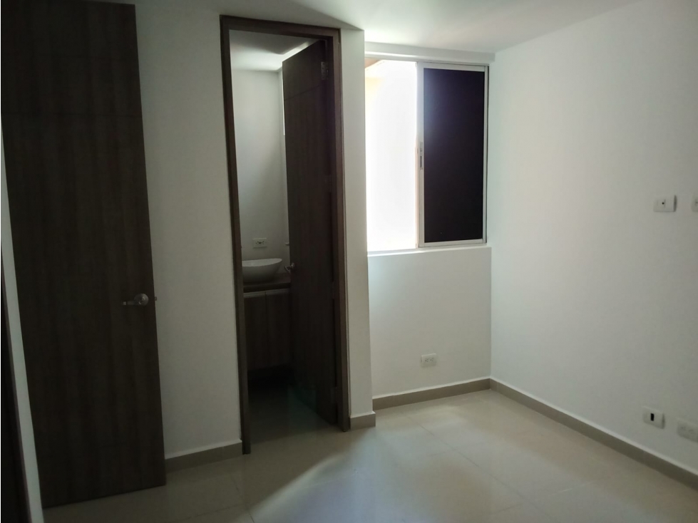 Apartamento en arriendo en Laureles, Medellín · foto 16 de 24