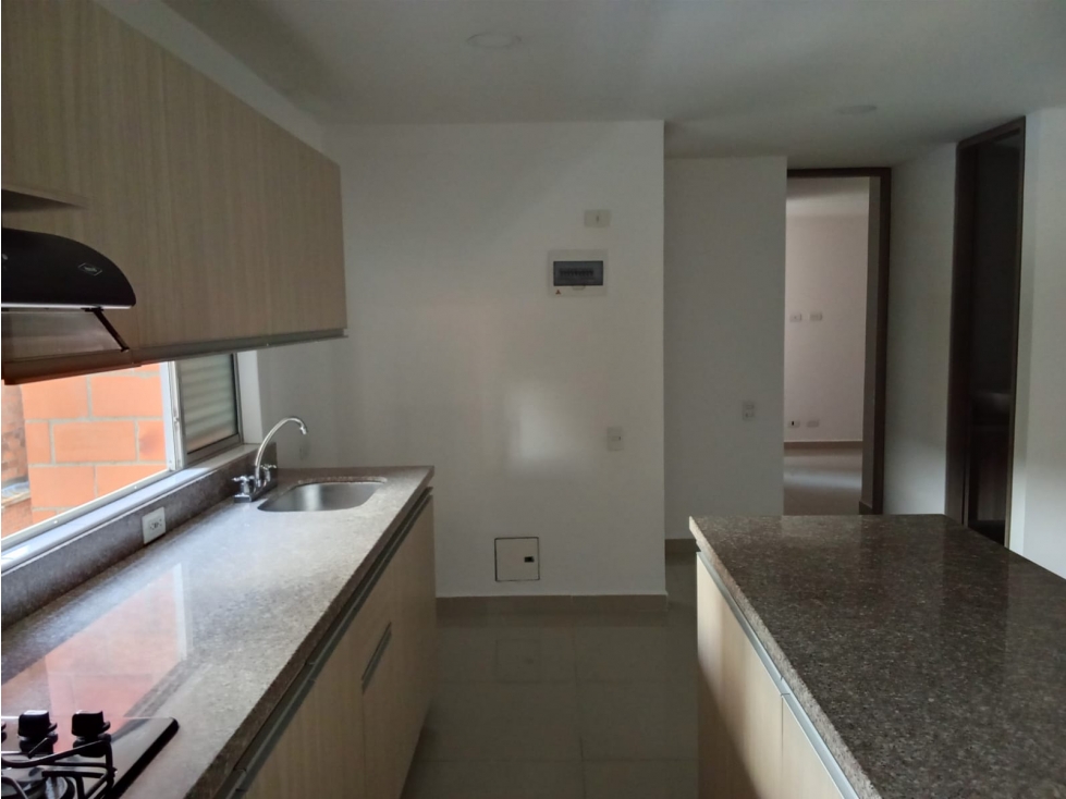 Apartamento en arriendo en Laureles, Medellín · foto 20 de 24