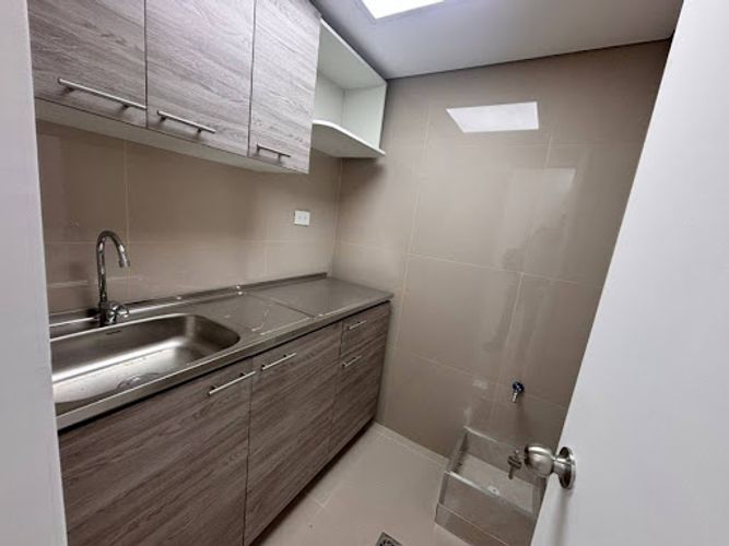 Oficina en arriendo en Campo Amor, Medellín, 52 m² · foto 4 de 6