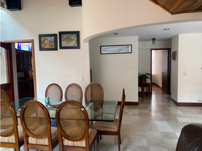 Apartamento de 4 alcobas en venta en Los Rosales, Bogotá, 220 m² · foto 5 de 24