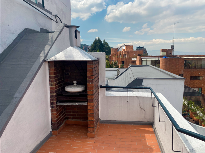 Apartamento de 4 alcobas en venta en Los Rosales, Bogotá, 220 m² · foto 11 de 24