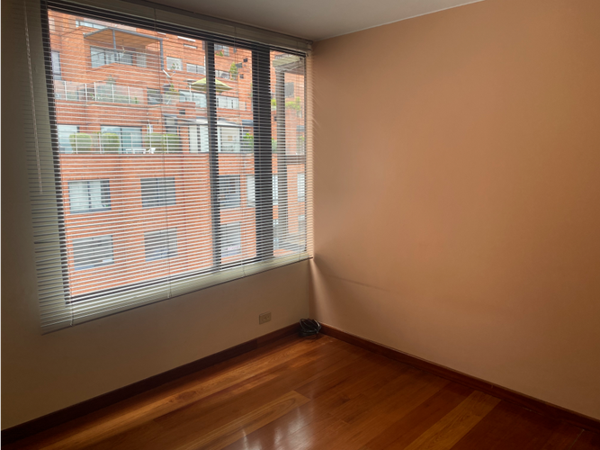 Apartamento de 4 alcobas en venta en Los Rosales, Bogotá, 220 m² · foto 17 de 24