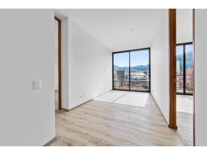 Apartamento de 2 alcobas en venta en Santa Paula, Bogotá, 158 m² · foto 9 de 13