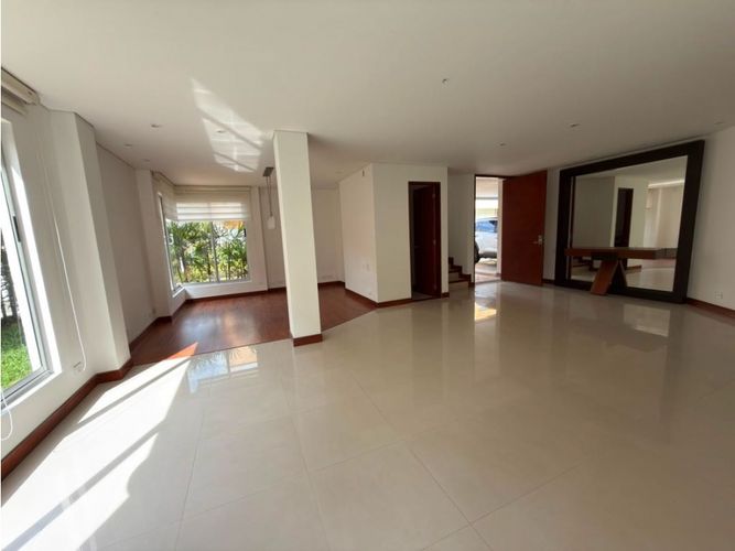 Casa de 3 alcobas en venta en La Castellana, Armenia, 327 m² · foto 12 de 24