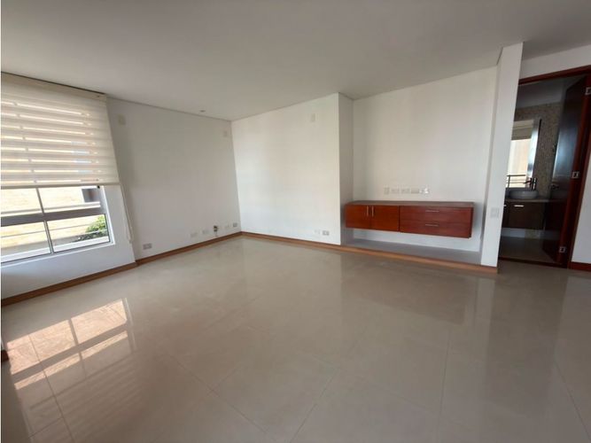 Casa de 3 alcobas en venta en La Castellana, Armenia, 327 m² · foto 16 de 24