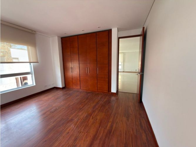 Casa de 3 alcobas en venta en La Castellana, Armenia, 327 m² · foto 18 de 24