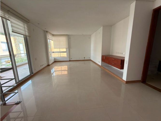 Casa de 3 alcobas en venta en La Castellana, Armenia, 327 m² · foto 19 de 24