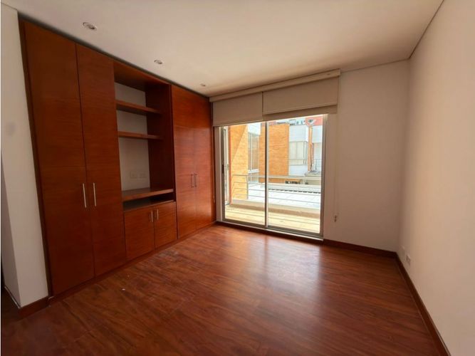 Casa de 3 alcobas en venta en La Castellana, Armenia, 327 m² · foto 21 de 24