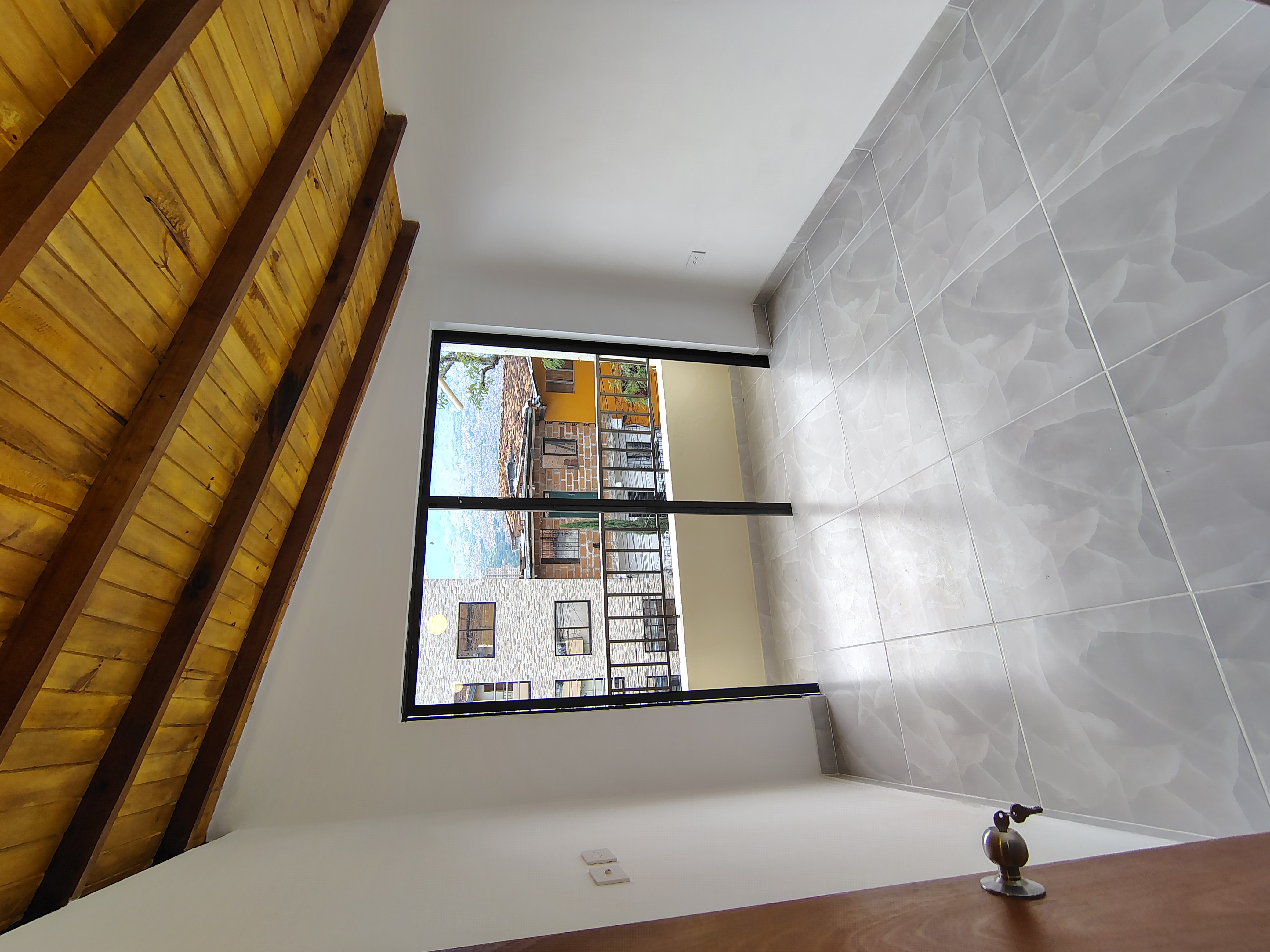 Apartamento en venta en Campo Valdes No.1, Medellín · foto 8 de 19