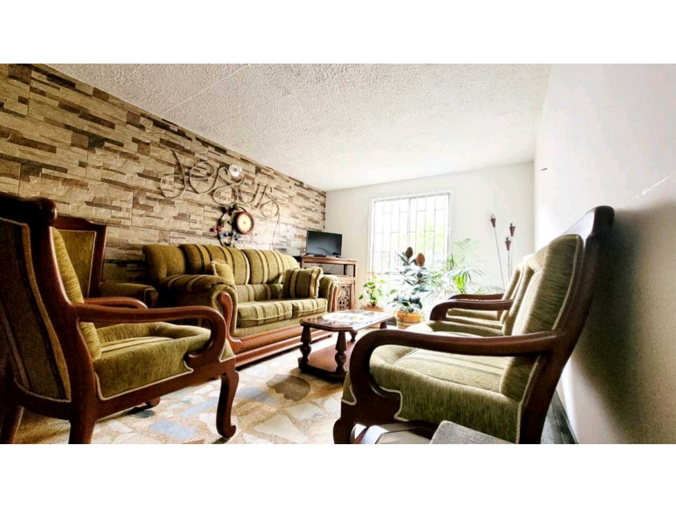 Casa en venta en Bolivia, Bogotá · foto 2 de 12