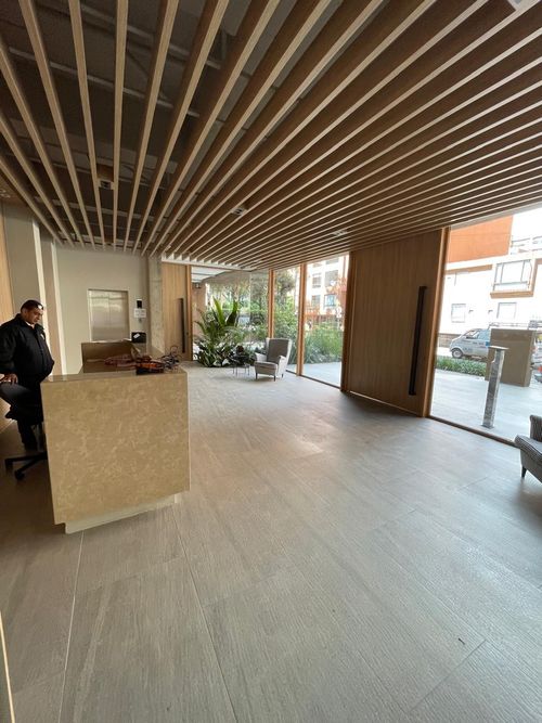 Apartaestudio en venta en El Virrey, Bogotá, 54 m² · foto 3 de 17