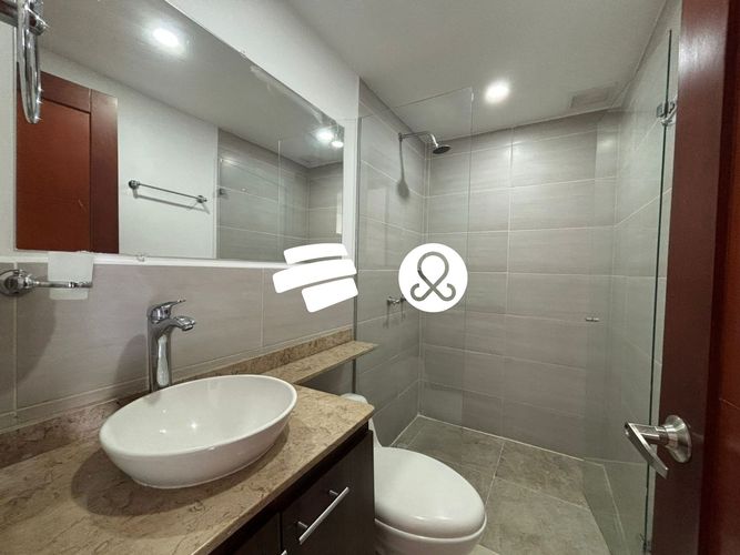 Apartamento de 3 alcobas en venta en Laureles, Medellín, 143 m² · foto 11 de 19