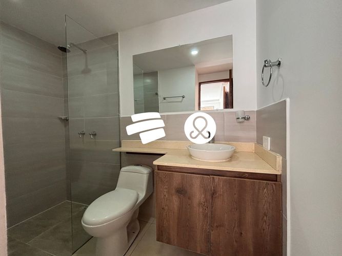 Apartamento de 3 alcobas en venta en Laureles, Medellín, 143 m² · foto 18 de 19