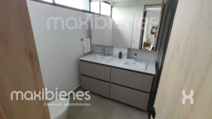 Casa de 3 alcobas en arriendo en El Salvador, Apartado, 280 m² · foto 16 de 21
