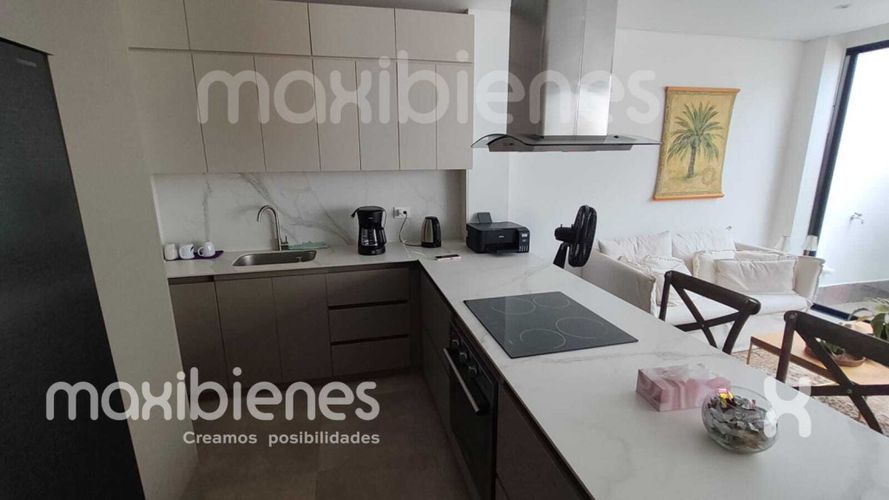 Casa de 3 alcobas en venta en El Salvador, Apartado, 280 m² · foto 3 de 21
