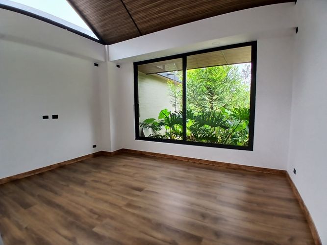 Casa de 5 alcobas en venta en El Tambo, La Ceja, 580 m² · foto 7 de 24